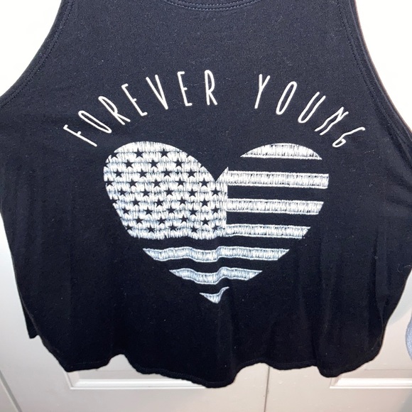 ❤️🤍💙 CUTE AMERICA TOP - Picture 2 of 3